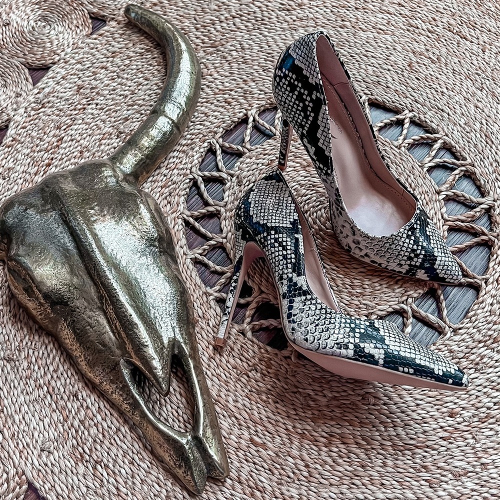 ๐ Python Heels ๐ - Picture 2 of 5